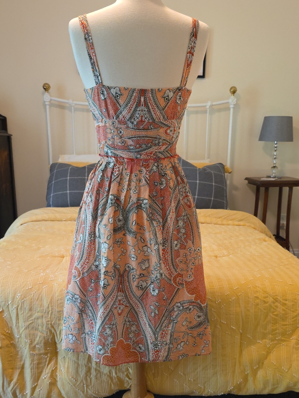 Ann Taylor Petite Batik Floral Fitted Waist Sundress Fit & Flare Sun Beach Dress - Picture 3 of 6